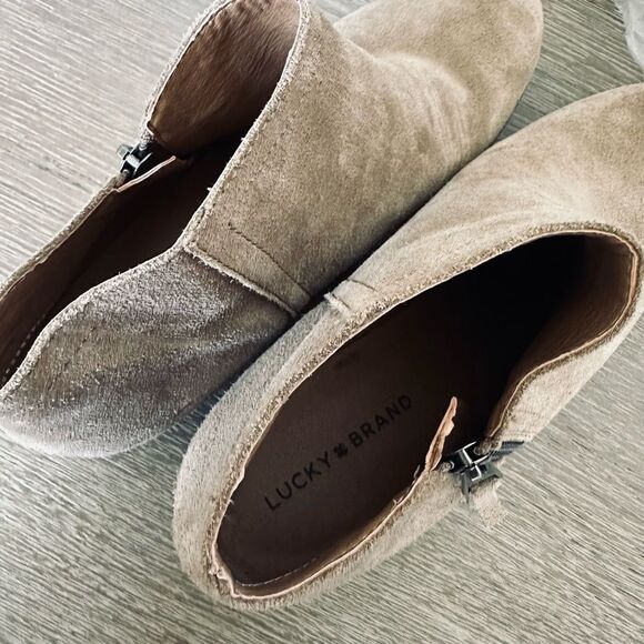 Lucky Brand Tan Suede Leather Ankle Boots Booties 8.5 - Picture 5 of 7